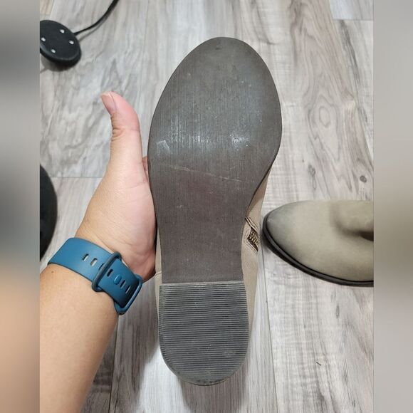 BP Leather Block Heel Ankle Boot Bootie Women's Size 8 Taupe Shoe - Picture 8 of 10